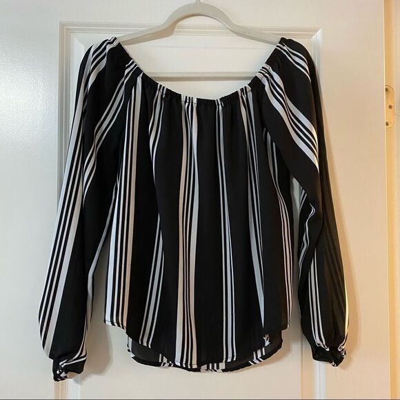 Bleuh Ciel black and white striped blouse. Wear off or on shoulders - Picture 6 of 7